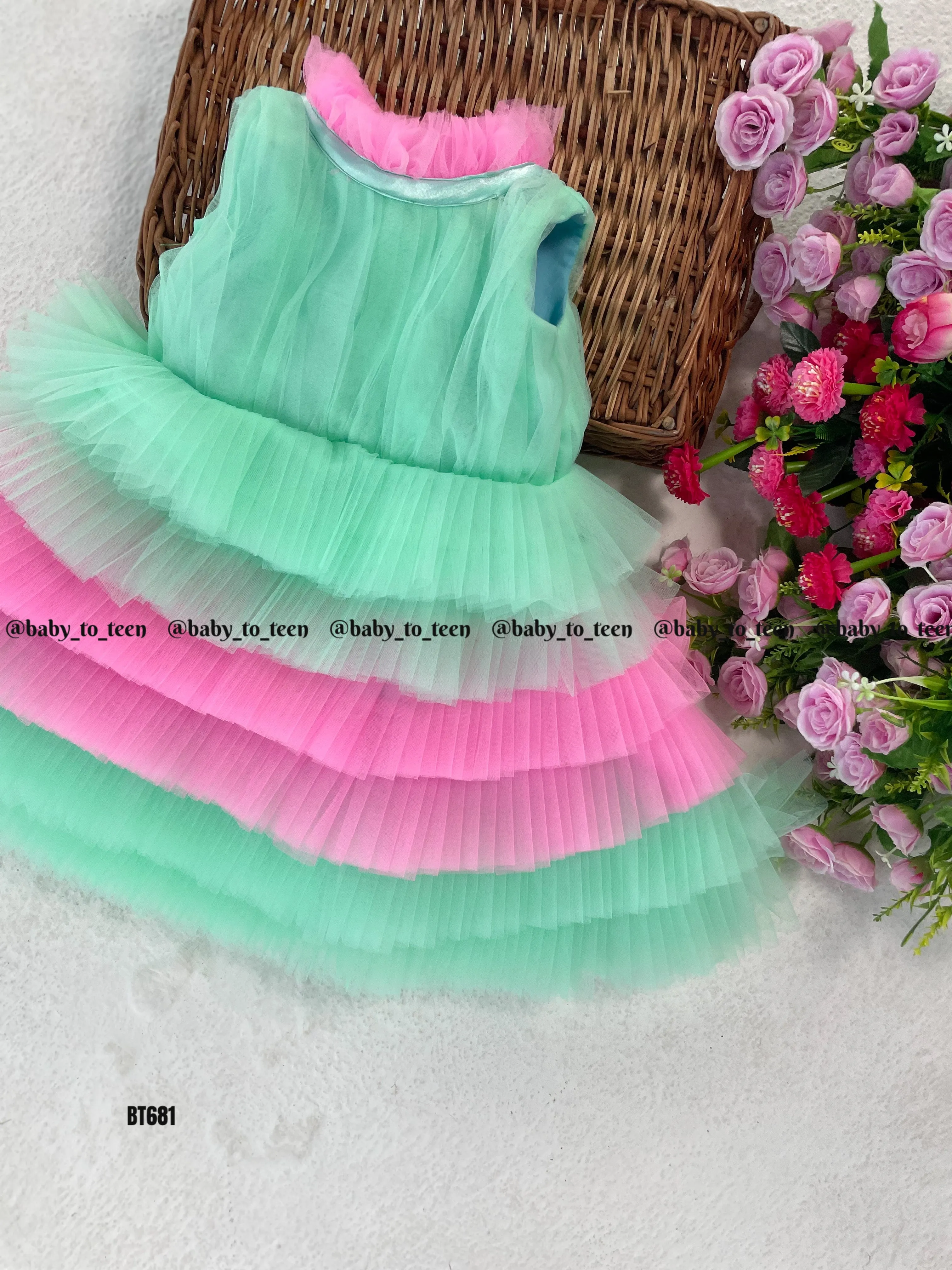 BT681 Pastel Tiers of Joy  Spring Delight Collection