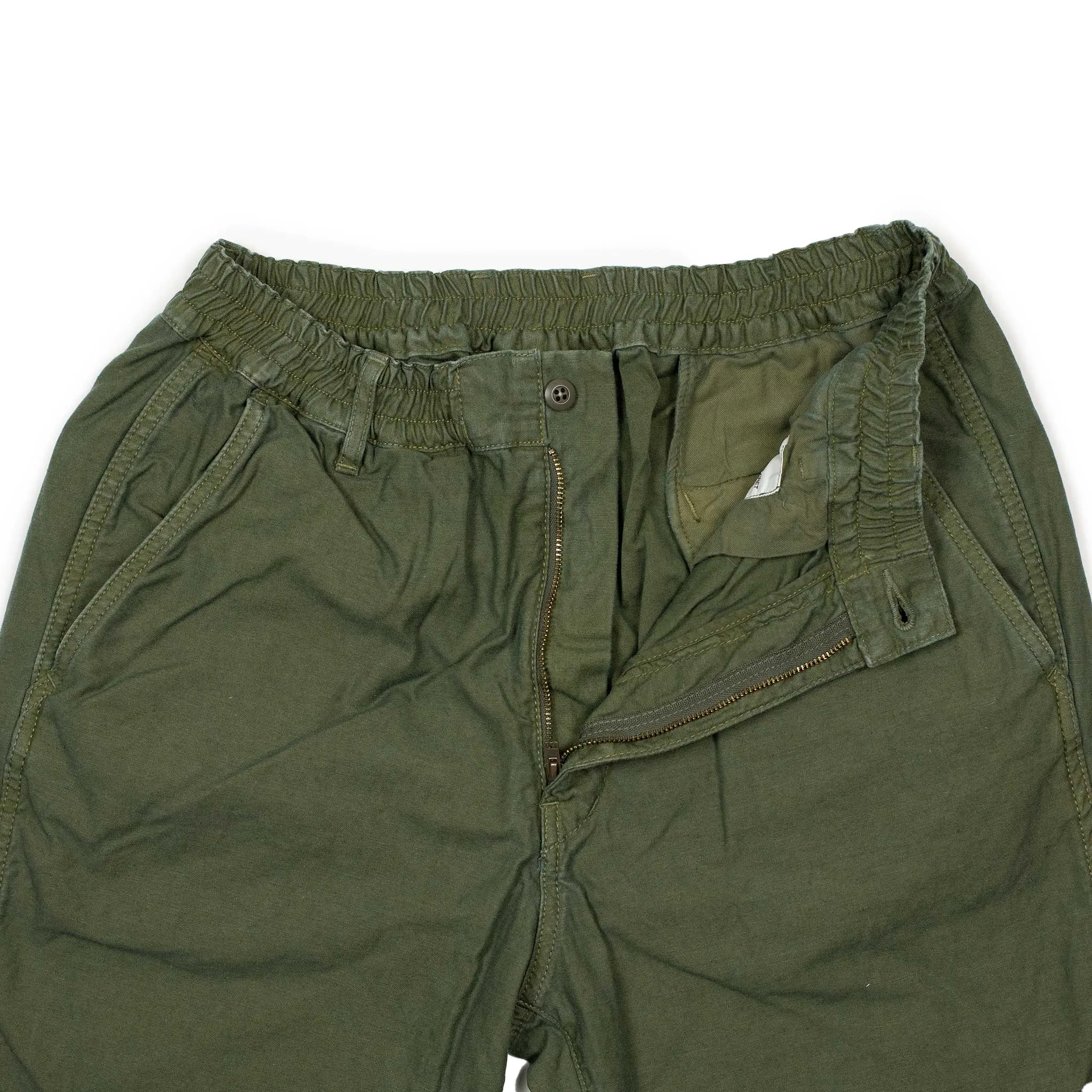Easy chinos in olive green cotton and linen reverse sateen