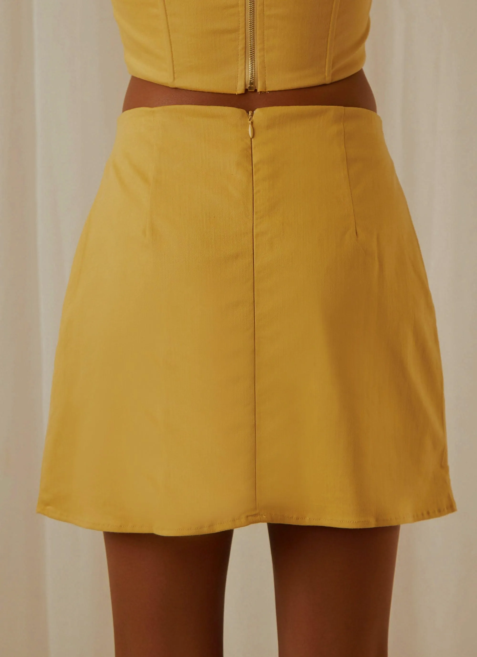 Rooftop Drinks Mini Skirt - Mango