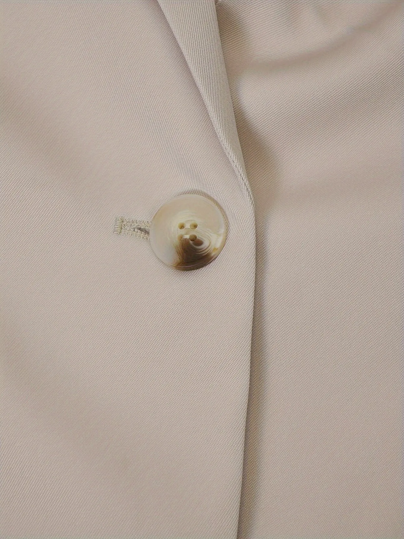 Women's Elegant Business Blazer with Button Closure | Ideal for All Seasons